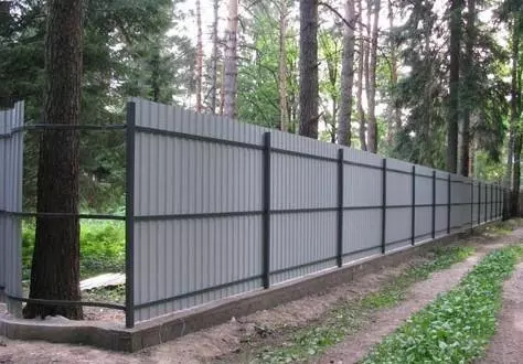 металлический забор