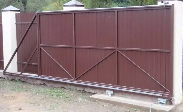 монтаж откатных ворот