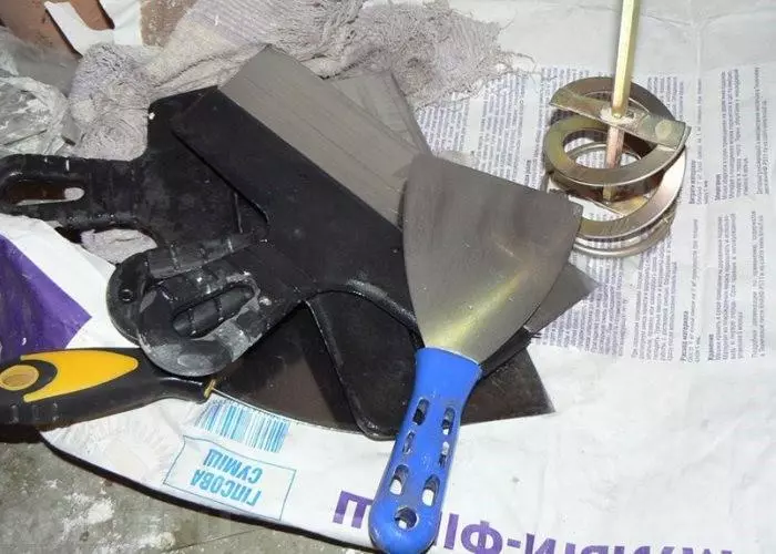 инструменты для приготовления шпаклевки
