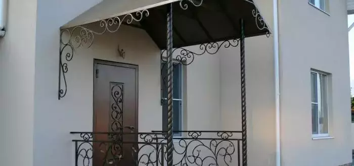 Козырек над дверью своими руками