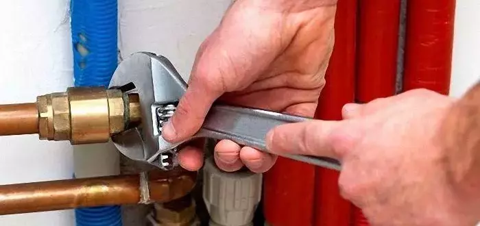 Установка обратного клапана на воду своими руками